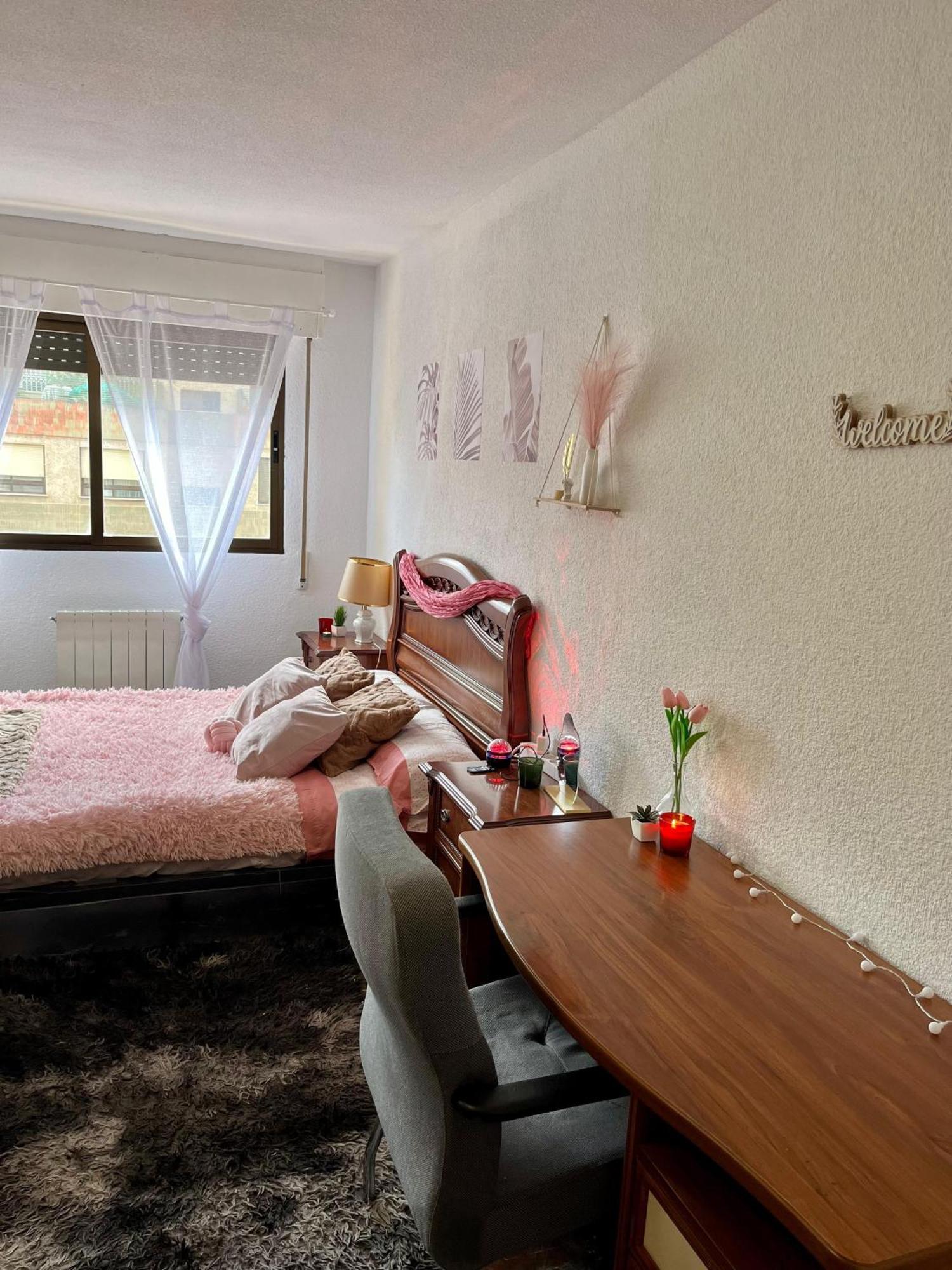 Apartmán Habitacion Amplia Y Luminosa Granada Exteriér fotografie